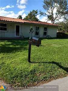 4681 SW 26th Ter Fort Lauderdale, FL 33312