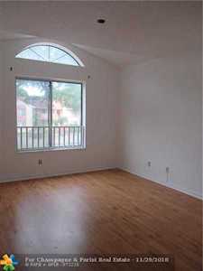 1108 Coral Club Dr #1108 Coral Springs, FL 33071