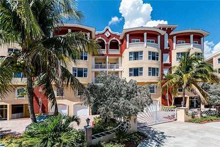 220 108Th Avenue #503 Treasure Island, FL 33706