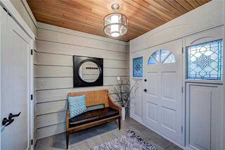 6724 Legare Drive SW Calgary, AB T3e 6h2