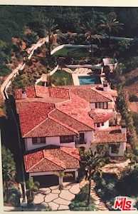 1765 Chastain Parkway East Pacific Palisades, CA 90272