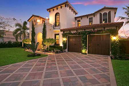 324 NE 7Th Street Boca Raton, FL 33432