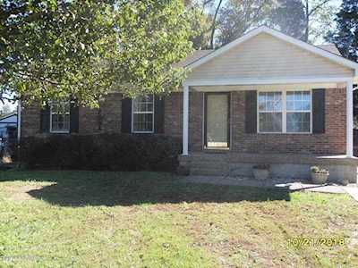 227 Hare Ln Mt Washington, KY 40047