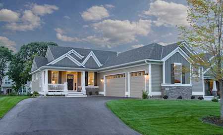 4859 Sunflower Bay Woodbury, MN 55129