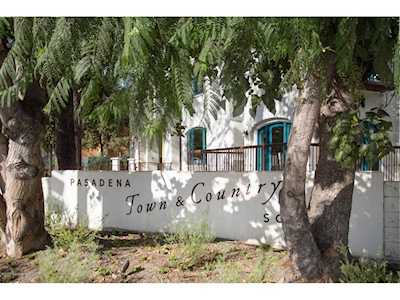 188 S Sierra Madre Boulevard #12 Pasadena, CA 91107