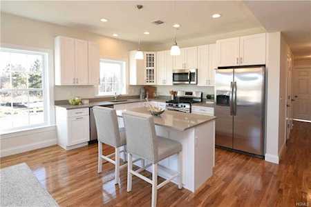 1104 Pankin Dr Carmel, NY 10512