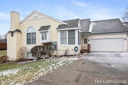 3335 NW Golfview Dr #38 Grand Rapids, MI 49544