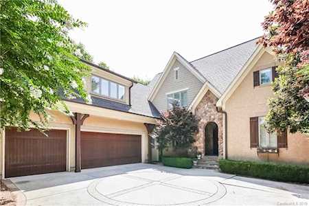 8025 Pemswood St Charlotte, NC 28277