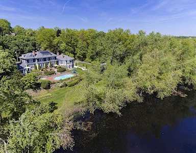 61 Musketaquid Road Concord, MA 01742