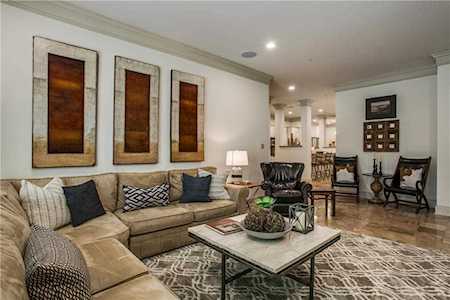 2848 Woodside Street #3B Dallas, TX 75204