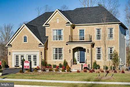 12132 Hickory Falls Ct #6 Woodbridge, VA 22192