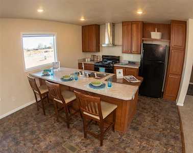 7645 Springfield Silver Springs, NV 89429-7430
