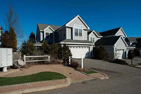 628 Devenwood Way #628 Clinton, MA 01510