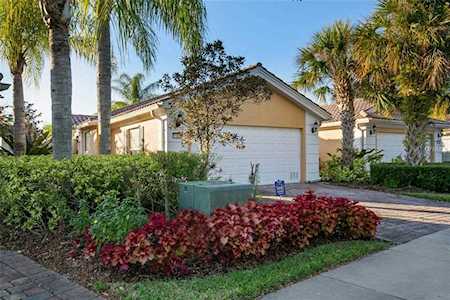 11836 Astilbe Drive Orlando, FL 32827
