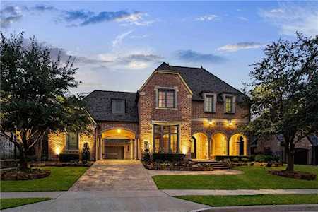 8405 Stone River Drive Frisco, TX 75034