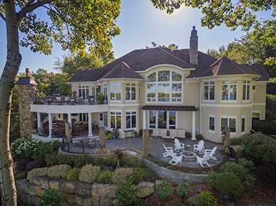 28028 Woodside Road Shorewood, MN 55331