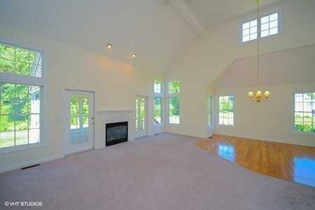 12 Gilmore Farm Rd #12 Westborough, MA 01581