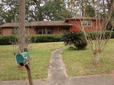 2027 NW Skyland Drive Drive Tallahassee, FL 32303