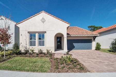 2537 Roveri Avenue Apopka, FL 32712
