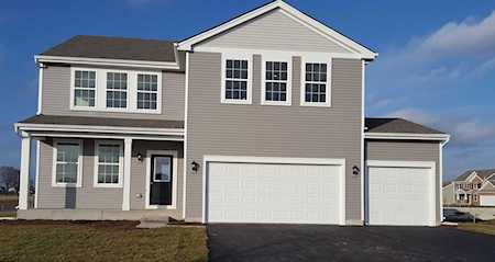 534 Colchester Dr Oswego, IL 60543