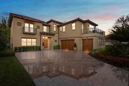 5842 Emerington Crescent Orlando, FL 32819