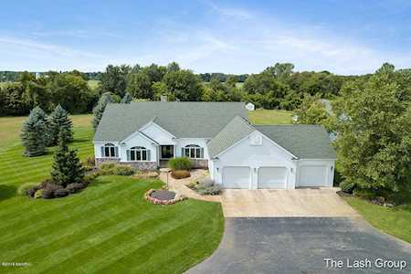 8233 E SE East Paris Ave Caledonia, MI 49316