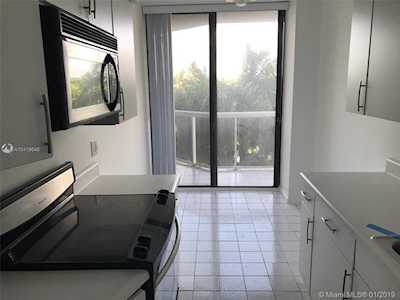 3610 Yacht Club Dr #411 Aventura, FL 33180
