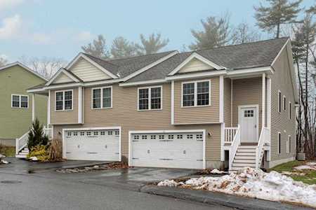 131 Richard Rd #131 Leominster, MA 01453