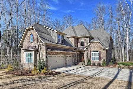 517 May Green Dr Lake Wylie, SC 29710