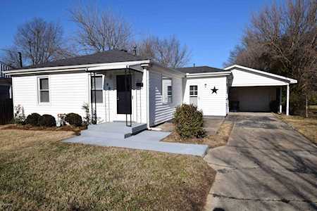 2117 West Ln Louisville, KY 40216