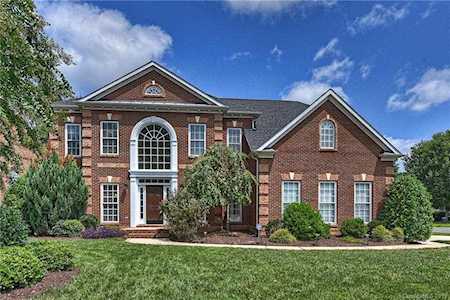 5751 Summerston Place Charlotte, NC 28277