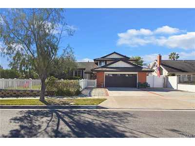 2751 Tern Circle Costa Mesa, CA 92626