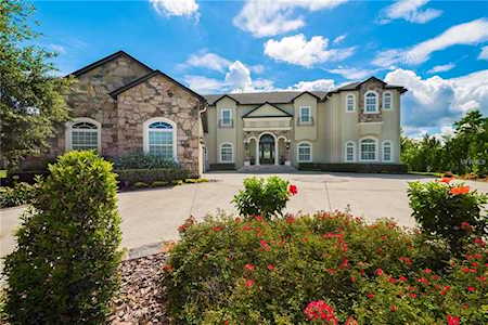 608 Long Lake Drive Oviedo, FL 32765