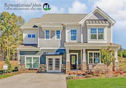 876 NW Pecan Tree Ln Fort Mill, SC 29715