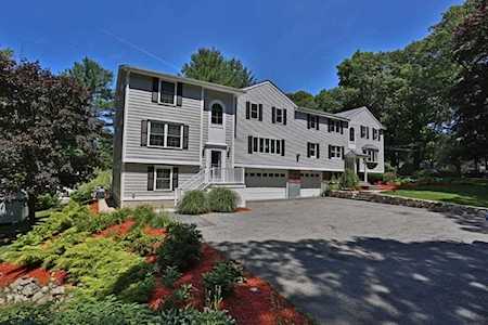 31 Chandler Rd Burlington, MA 01803