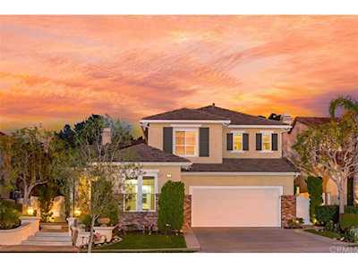 19 Via Abrazar San Clemente, CA 92673