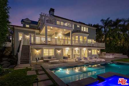 1506 Sorrento Drive Pacific Palisades, CA 90272