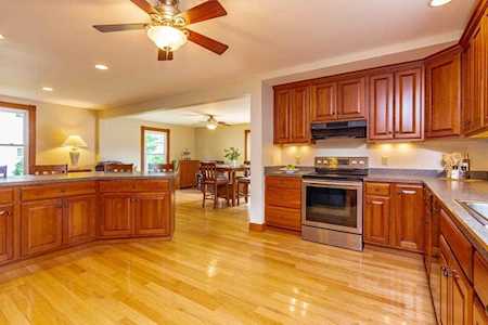 37 Birchwood Ave Longmeadow, MA 01106