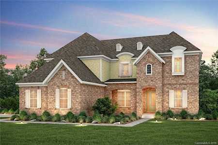 105 Westlake Dr Waxhaw, NC 28173