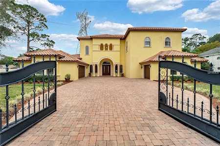 8000 Oakland Place Orlando, FL 32819