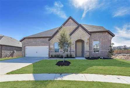 223 Spruce Valley Drive Justin, TX 76247