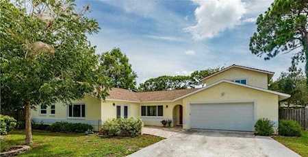 8192 Hopewell Court Seminole, FL 33777
