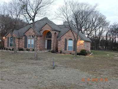 136 S Bear Creek Lane Cresson, TX 76035