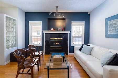 438 31 Avenue NW #20 Calgary, AB T2M 2P4