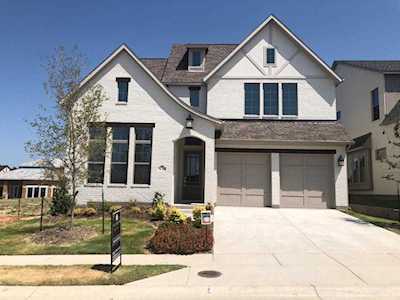918 Leola Allen, TX 75013