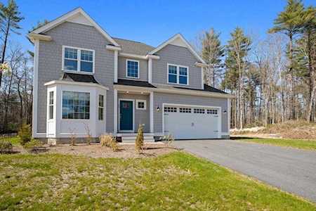 21 Hillcrest Circle #Lot8 Norwell, MA 02061