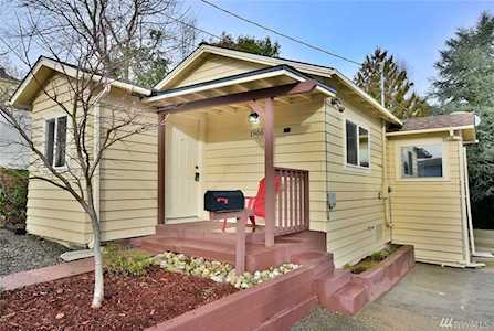 1906 14th St Bremerton, WA 98337