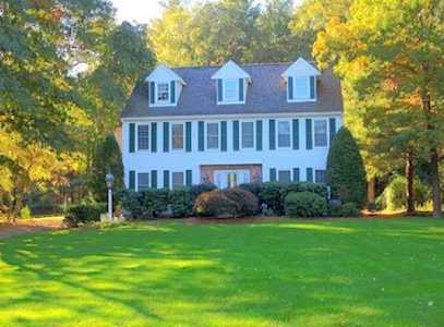 23 Rolling Meadow Drive Holliston, MA 01746