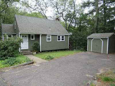 1 Hunter Avenue Norfolk, MA 02056