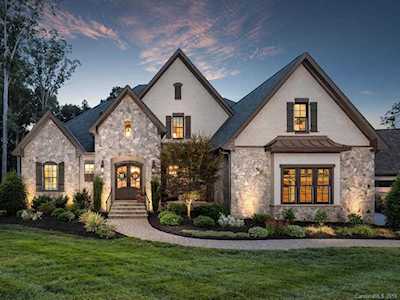 8720 Southshore Dr Waxhaw, NC 28173